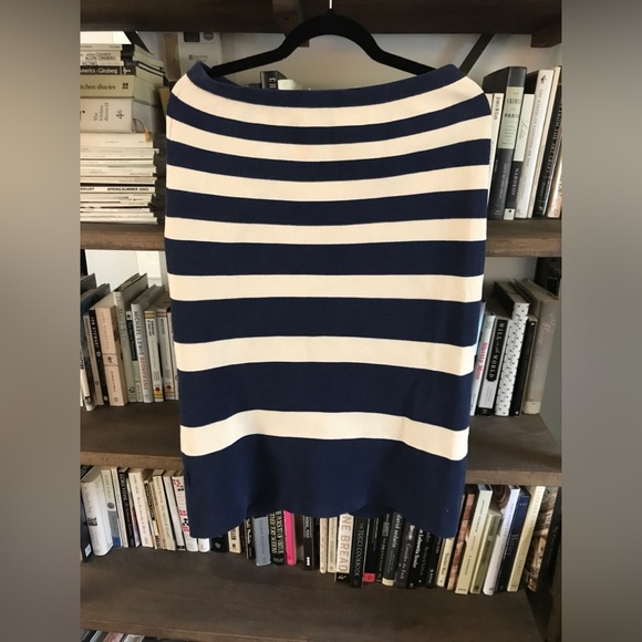 EUC J. Crew Navy and Cream Striped Structured Stretchy Pencil Skirt Size M - Picture 2 of 8